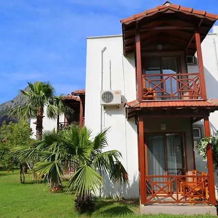 Arkadas Bed & Breakfast 3*
