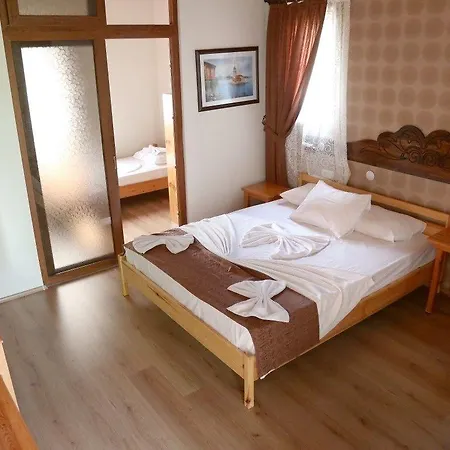 Oda ve Kahvaltı Arkadas Adrasan