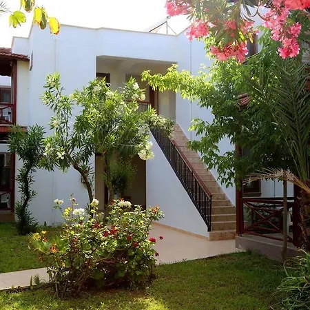 Oda ve Kahvaltı Arkadas Adrasan