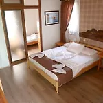 住宿加早餐酒店 Arkadas 阿德拉桑